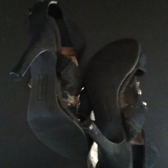 Black Suede Jeweled encrusted , size 6.5 Heels - Picture 4 of 9